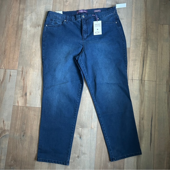 NWT Gloria Vanderbilt ‘Amanda’ Jeans - Picture 2 of 4
